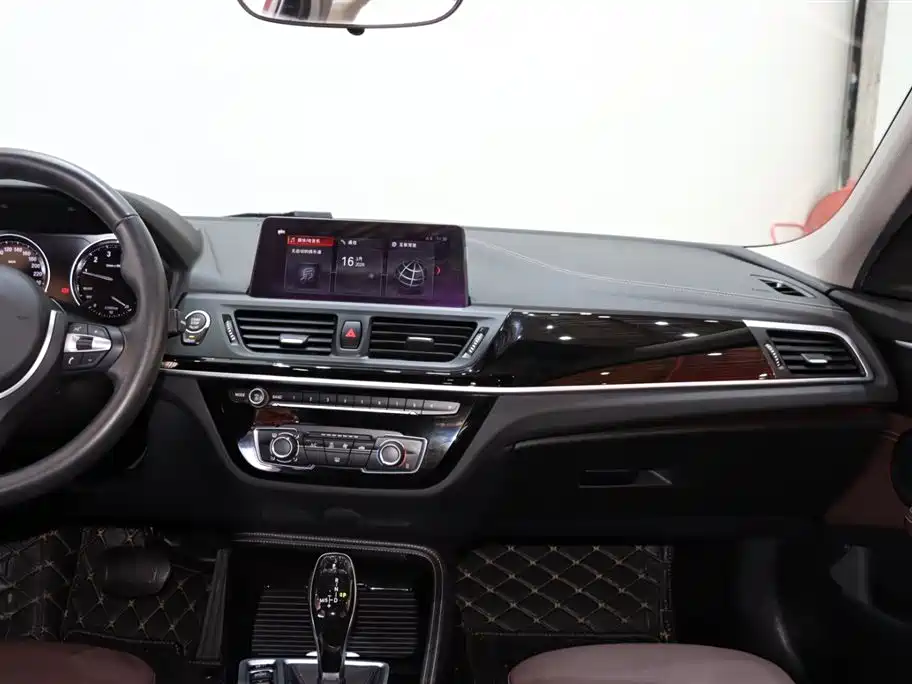 BMW 1 Series 2020 Model 120i M Sport Package фото 13