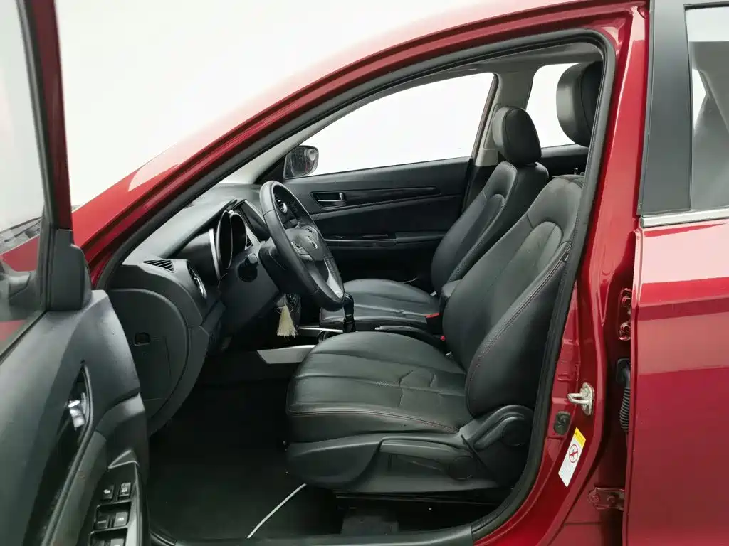 Фото 10 - Changan Eado