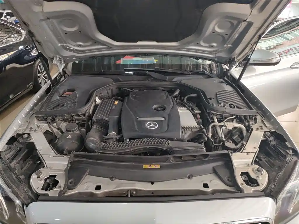 Mercedes-Benz E-Class 2017 E 200 L Sport 4MATIC фото 16