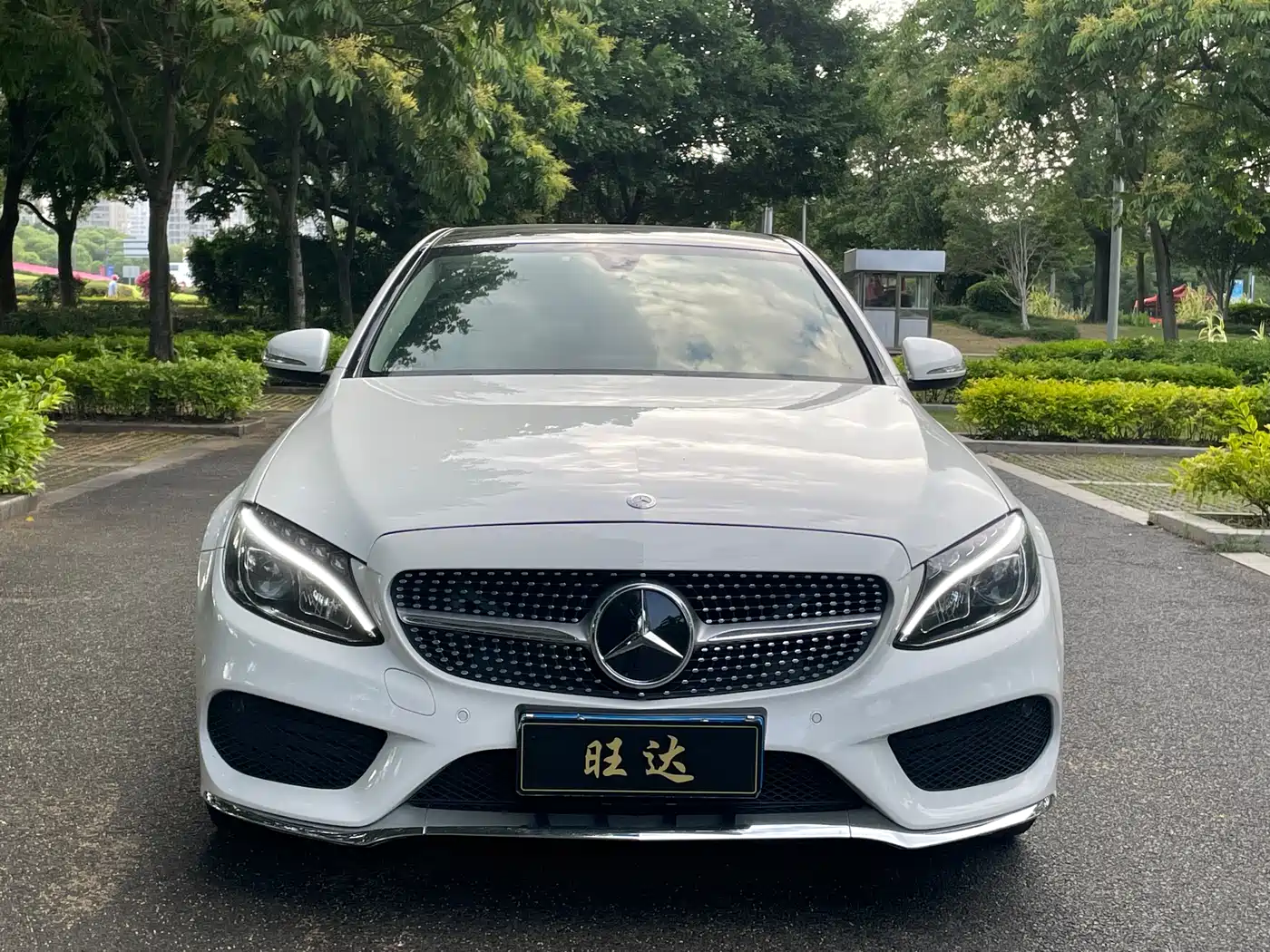 Mercedes-Benz C-Class 2015 Facelift C 200 L Sport фото 3