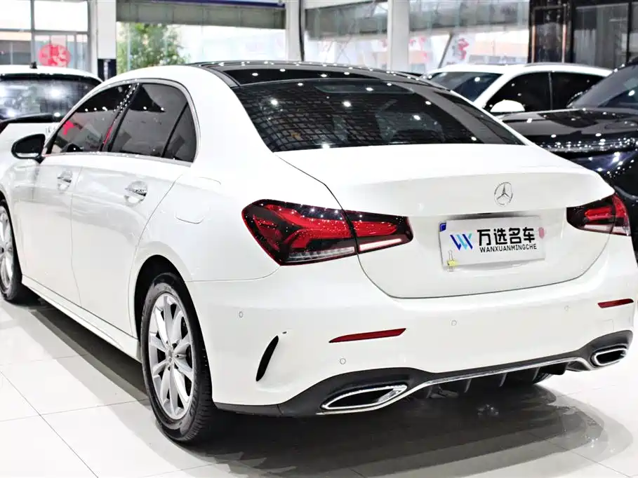 Mercedes-Benz A-Class 2020 A 200 L Sport Sedan фото 16