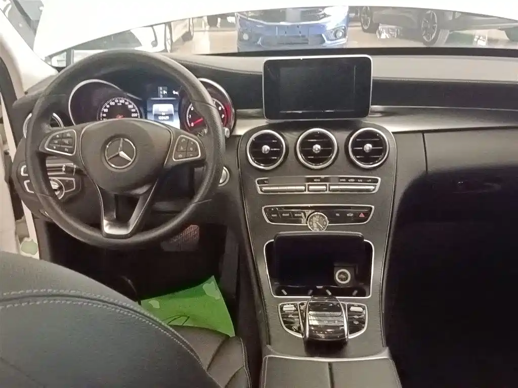 Mercedes-Benz C-Class 2016 C 200 L 4MATIC Sport фото 10