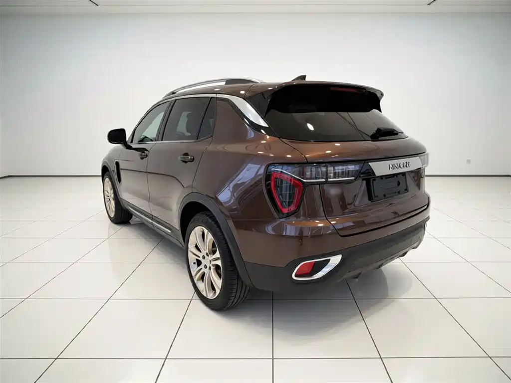Lynk & Co 01 2017 2.0T 2WD Pro Version фото 5