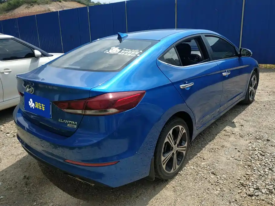 Hyundai Elantra 2018 1.4T DCT Dynamic·Vitality Model фото 3