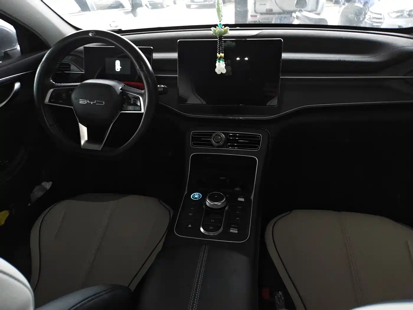 BYD Destroyer 05 2024 Glory Edition DM-i 55KM Luxury фото 12