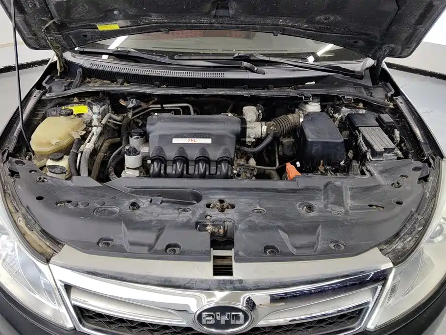 BYD Surui 2012 1.5L Manual Luxury фото 10