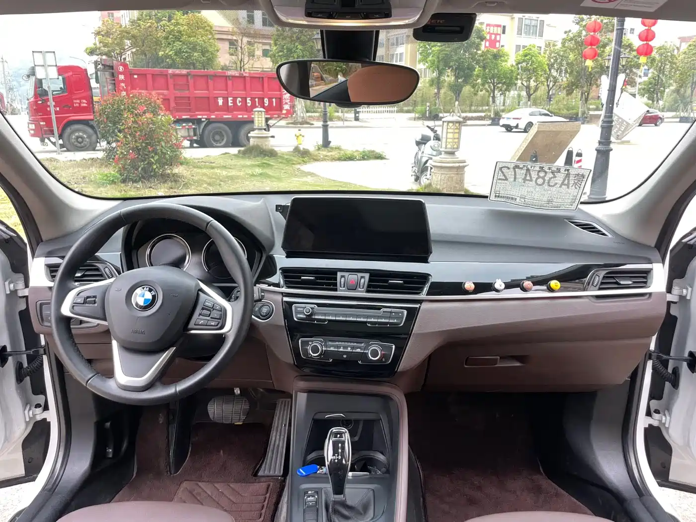 BMW X1 2022 sDrive20Li Fashion фото 4