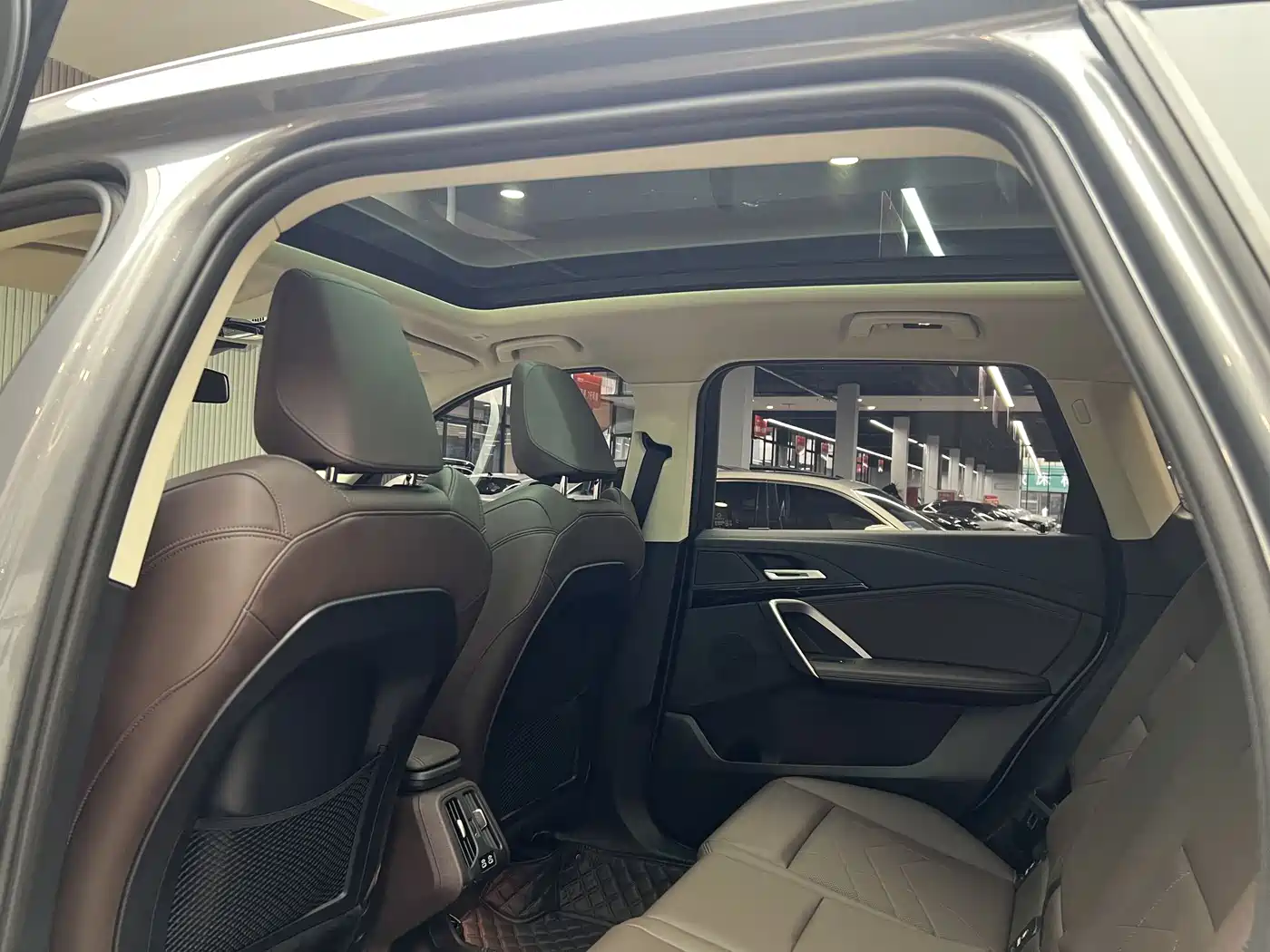 BMW X1 2023 sDrive20Li X Design Package фото 17
