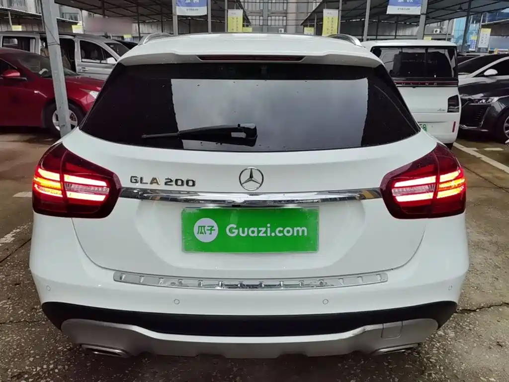 Mercedes-Benz GLA 2018 GLA 200 Fashion фото 6
