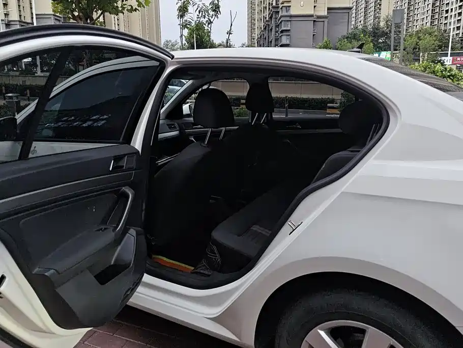 Volkswagen Lavida, миниатюра 11