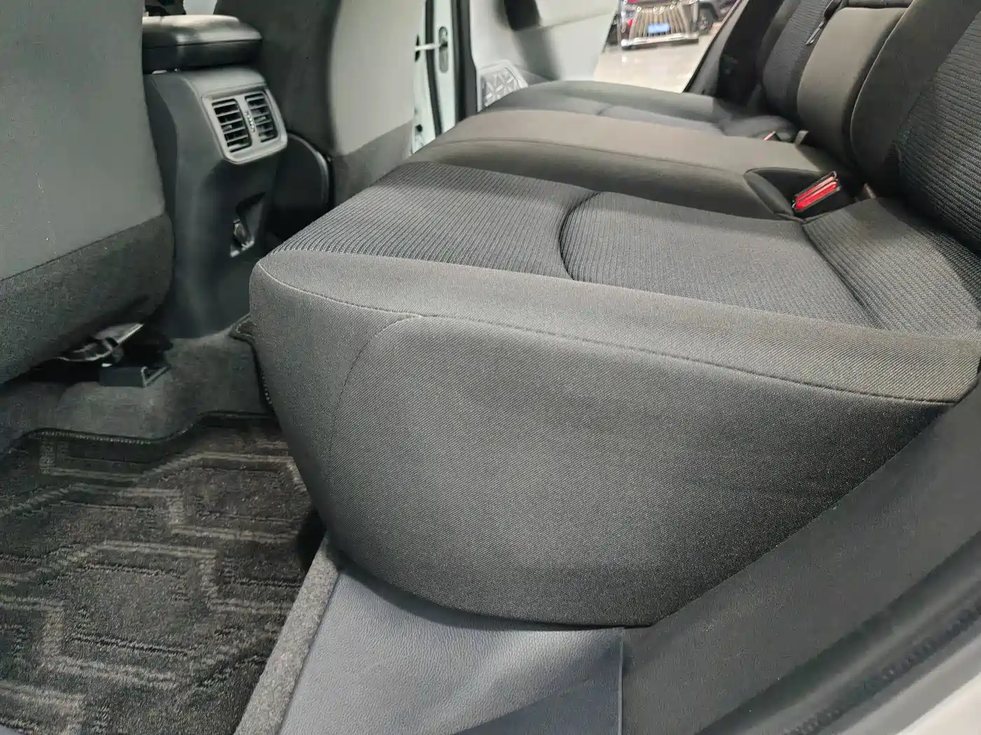 Toyota RAV4 Rongfang 2024 2.0L CVT FWD Urban Edition фото 17
