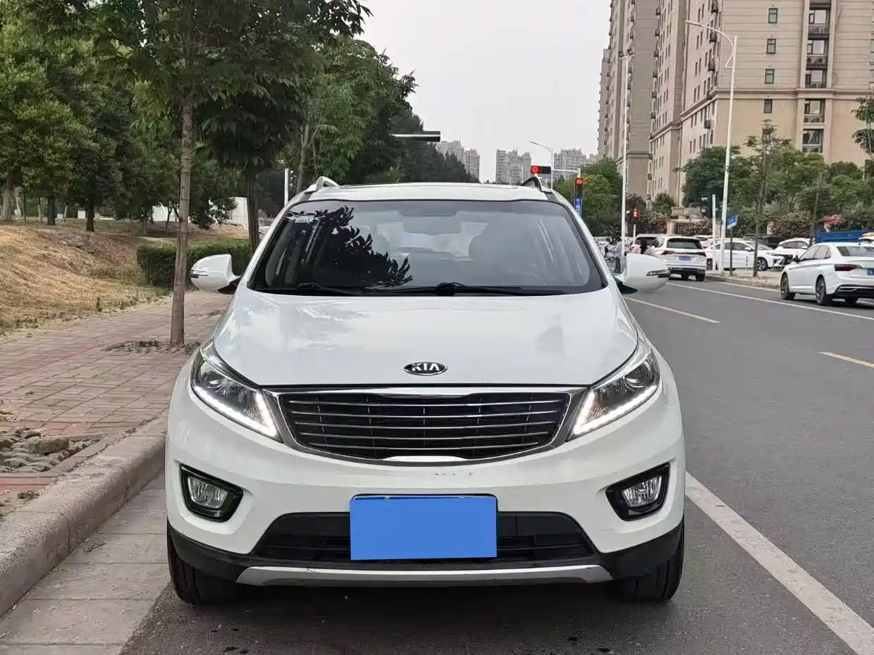 Kia Sportage 2016 2.0L Automatic 2WD GLS фото 2