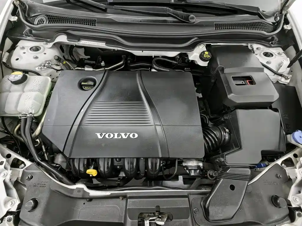 Volvo C30 2013 2013 2.0L Dynamic Edition