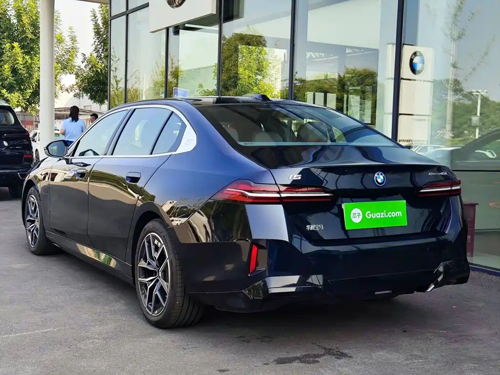 BMW i5 2025 2025 eDrive 40L M Sport Package