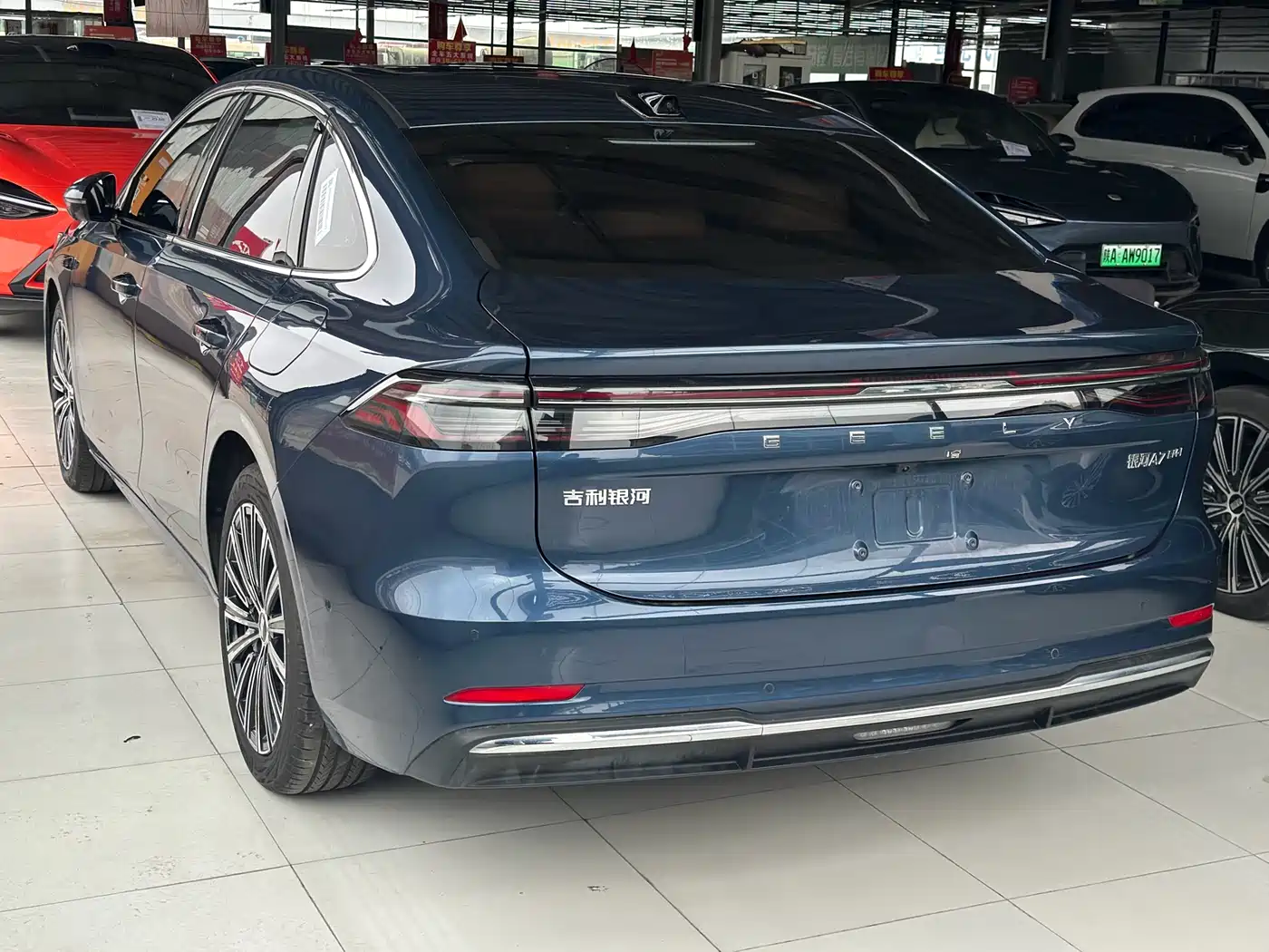 Geely Galaxy Galaxy A7 2025 EM-i фото 14
