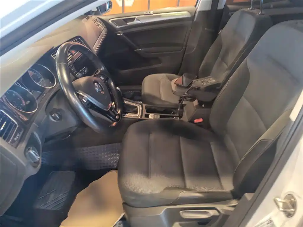 Volkswagen Golf 2019 280TSI DSG Comfort China VI фото 15