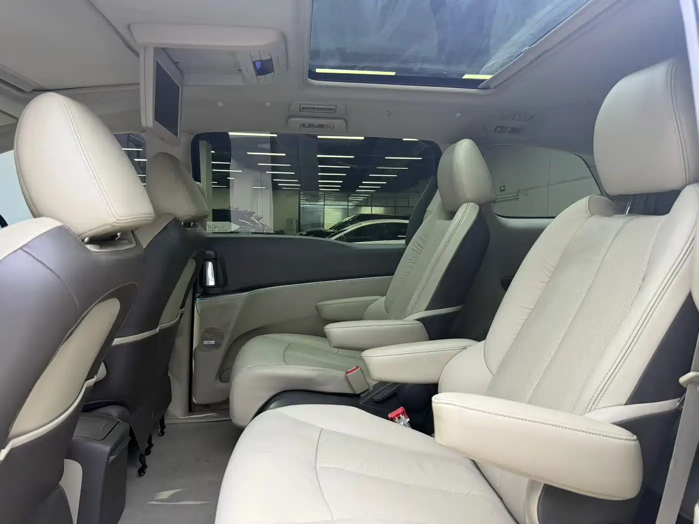 Buick GL8 2011 2011 3.0L XT Luxury Business Flagship