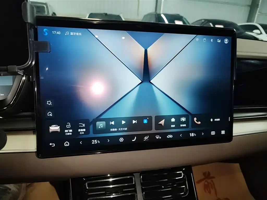 BYD Han 2025 DM-i 125KM Elite фото 13