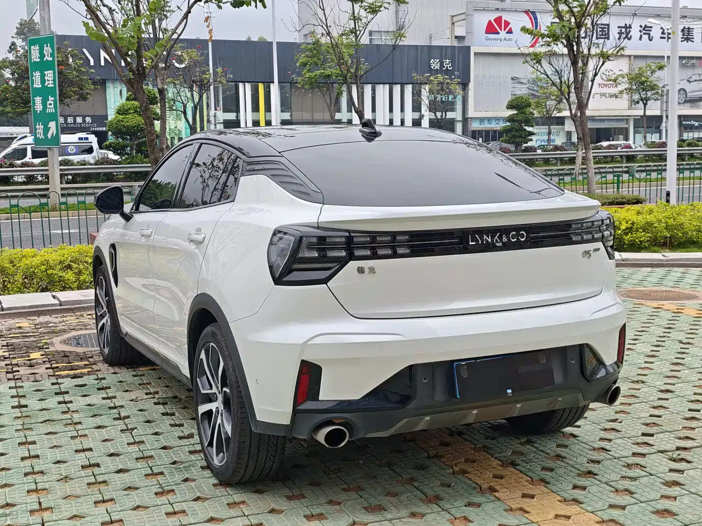 Lynk & Co 05 2022 2.0TD 4WD Power Halo фото 6