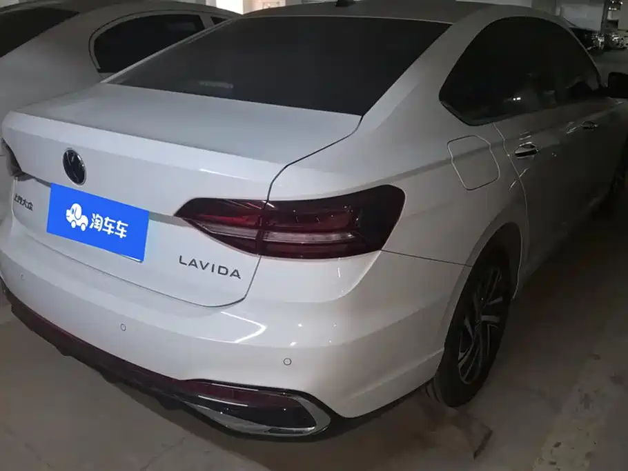 Volkswagen Lavida 2024 Model 1.5L Automatic Starlight 5 Million Edition фото 3