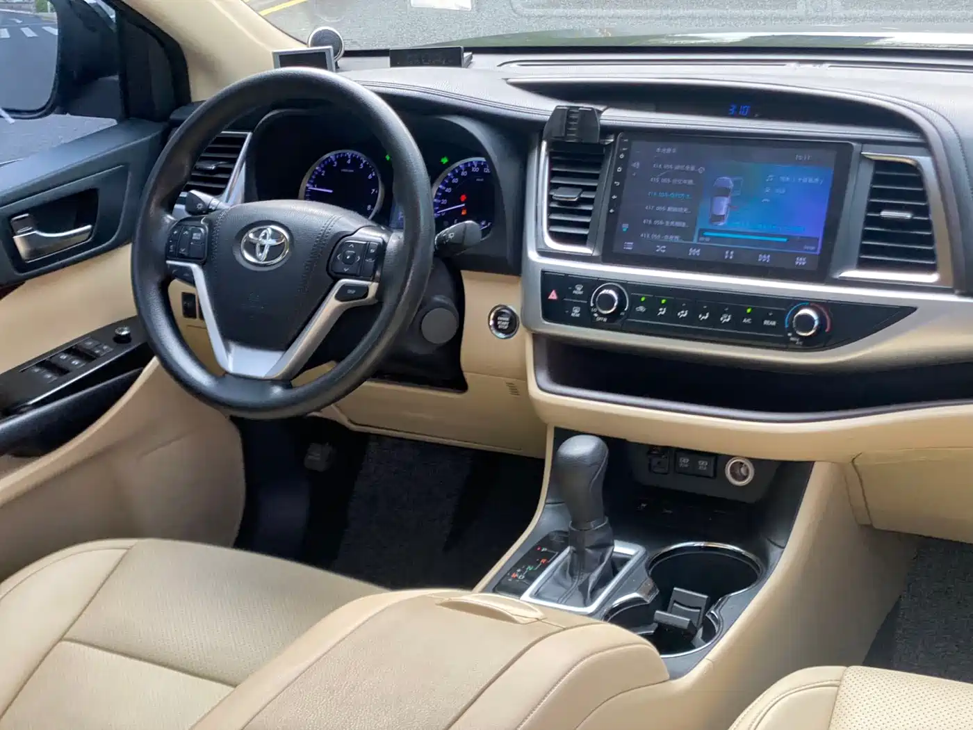 Toyota Highlander 2018 2.0T 2WD Elite 7-seater (China V) фото 15
