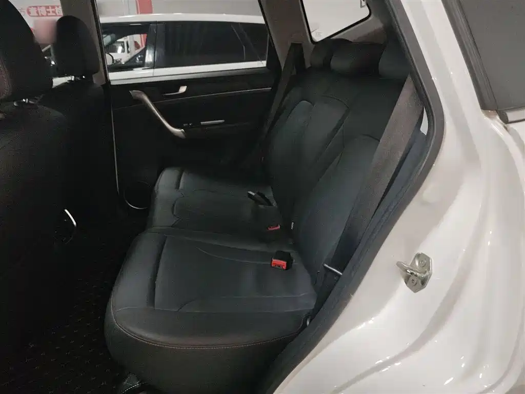 Haval M6 2019 1.5T DCT 2WD Elite Version China V фото 13