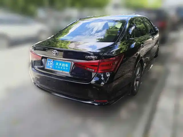 Toyota Crown 2015 2.5L Smart Edition — фото 2