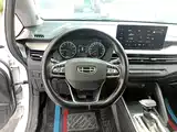 Фото 11 - Geely Vision X3