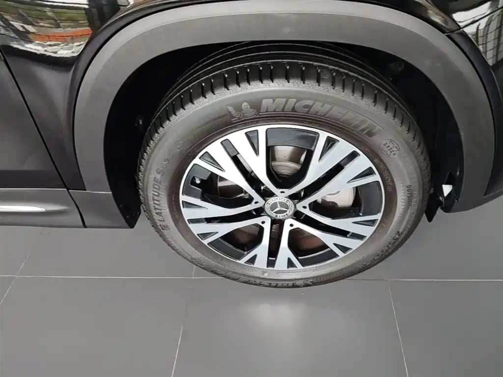 Mercedes-Benz GLB 2024 Facelift GLB 220 Dynamic фото 14