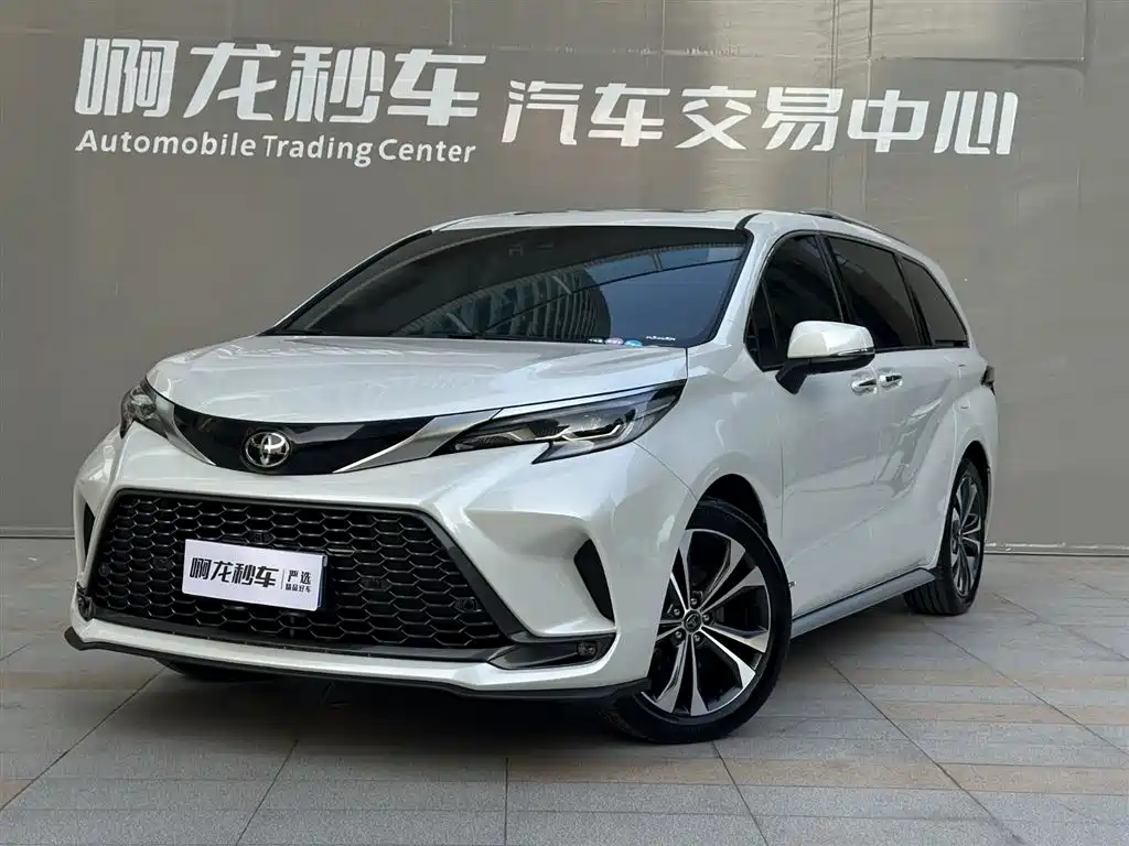 Toyota Granvia 2024 2.5L Hybrid Supreme ULTRA фото 2