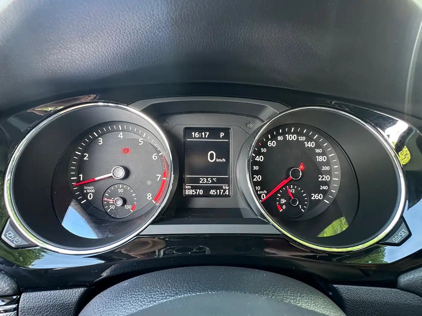 Volkswagen Sagitar 2018 280TSI DSG Spark Edition фото 16