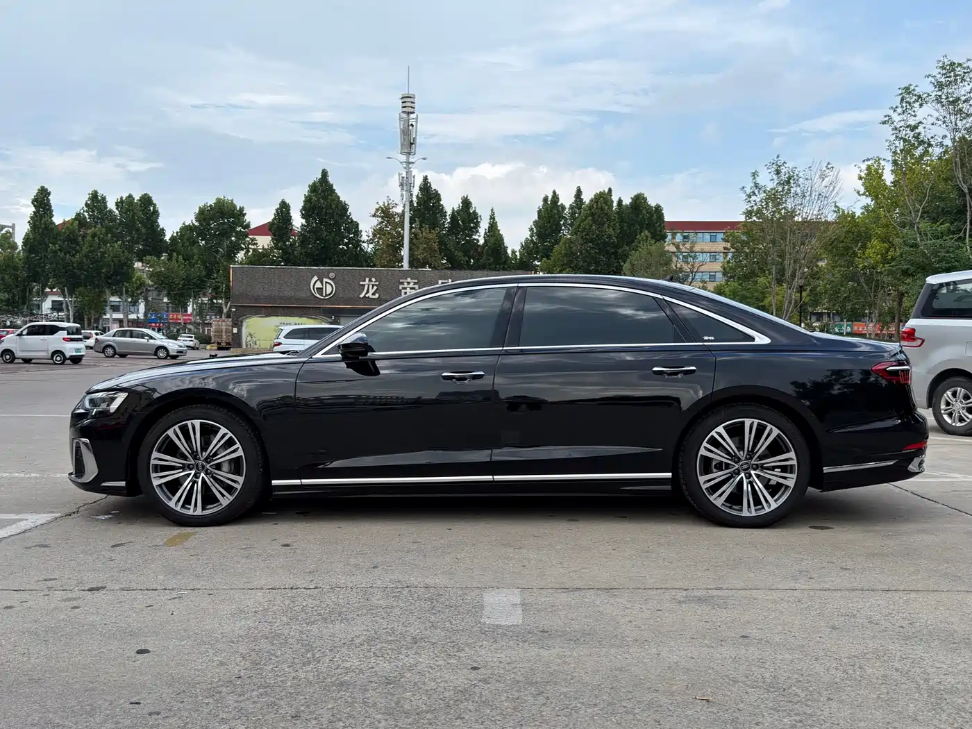 Audi A8 2025 2025 A8L 45 TFSI quattro Luxury