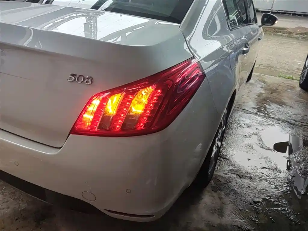 Peugeot 508 2013 2.0L 2nd Anniversary Auto Smart Edition фото 8
