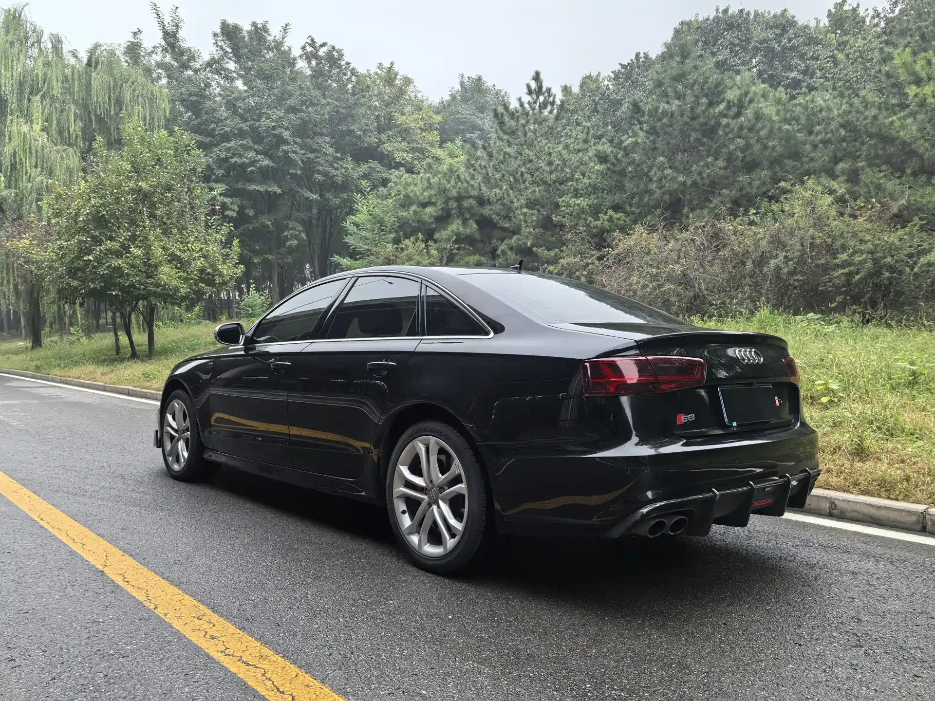 Фото 4 - Audi S6