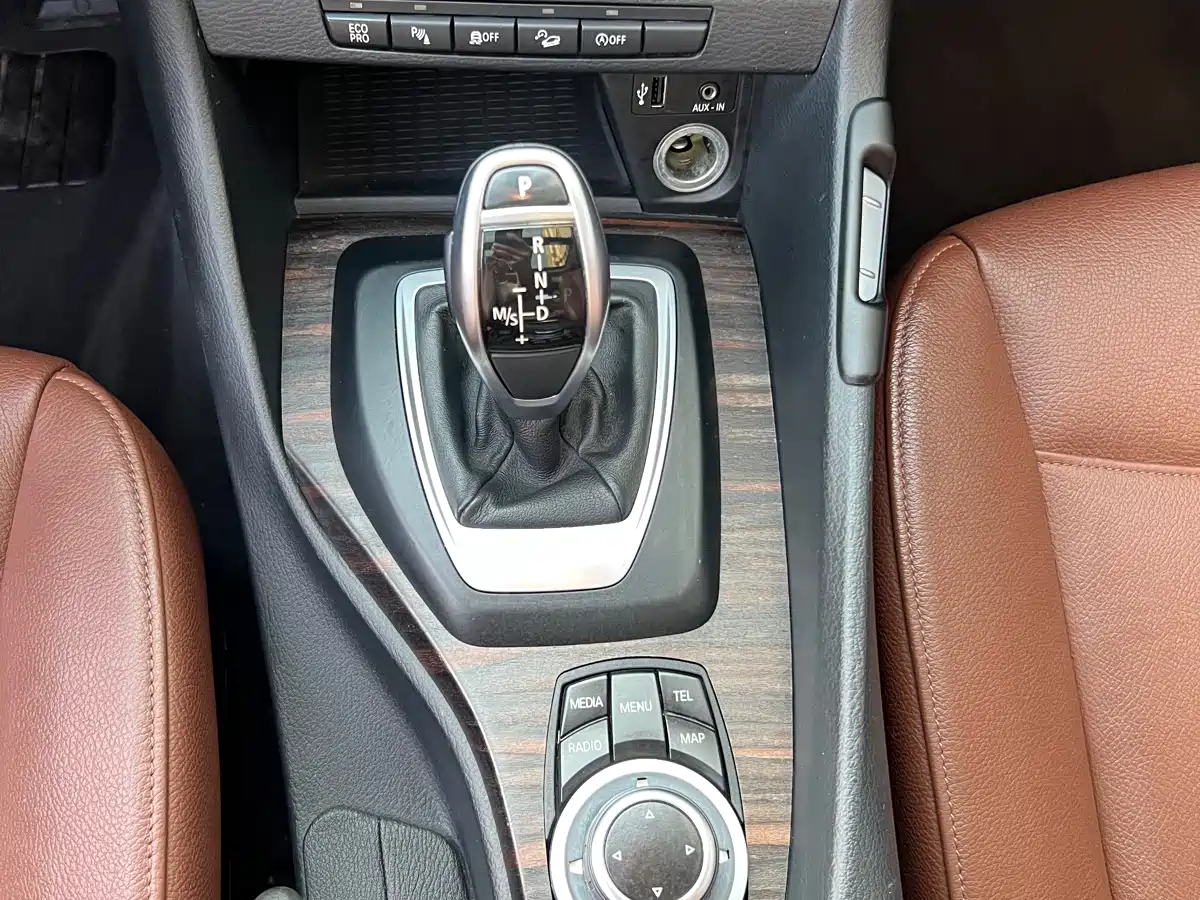 BMW X1 2014 Model sDrive20i X Design Package фото 22