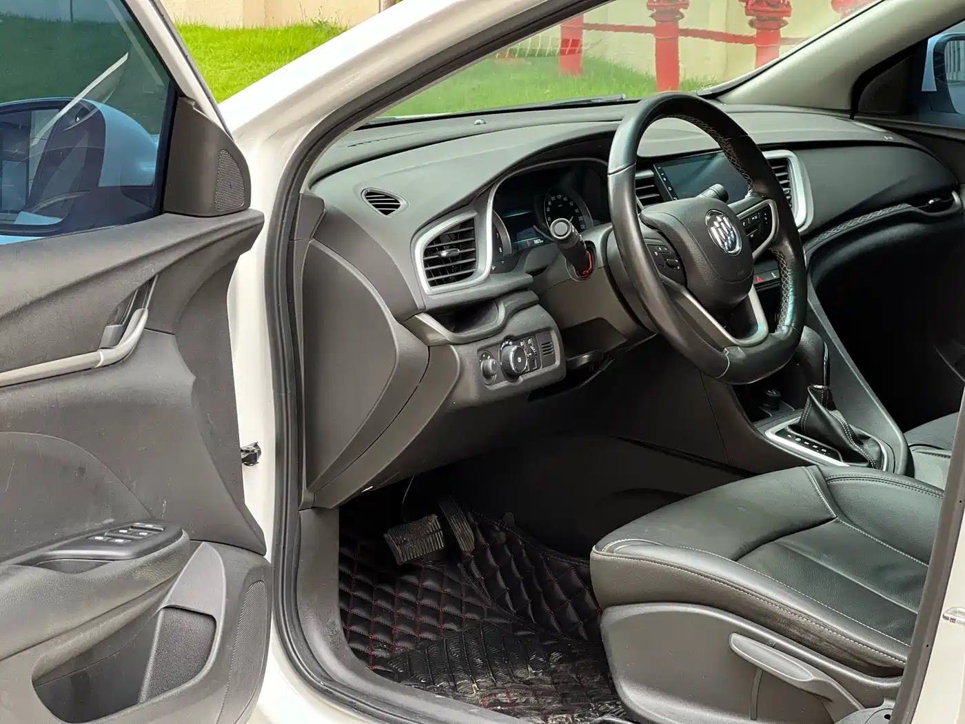 Buick Excelle 2018 18T Automatic Elite фото 6