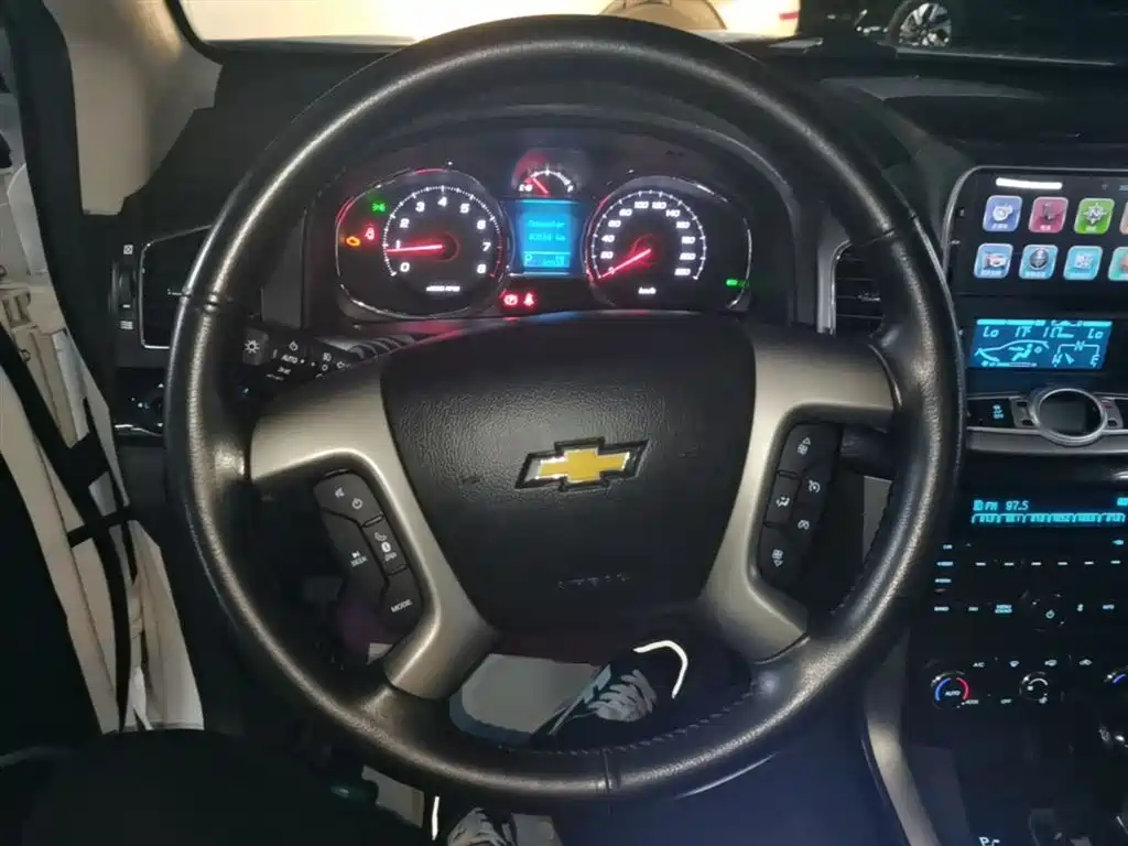 Chevrolet Captiva 2015 2.4L AWD Flagship 7-Seater фото 11