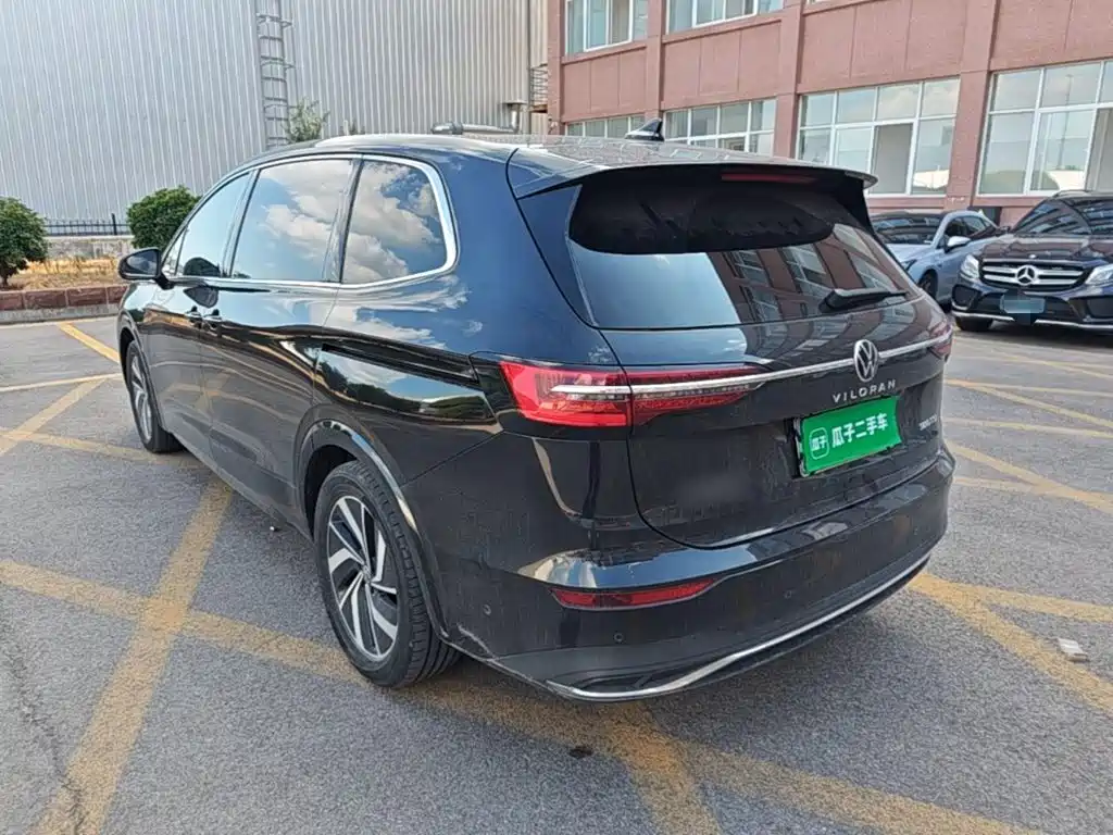 Volkswagen Viloran 2024 2023 Facelift 380TSI Prestige Edition