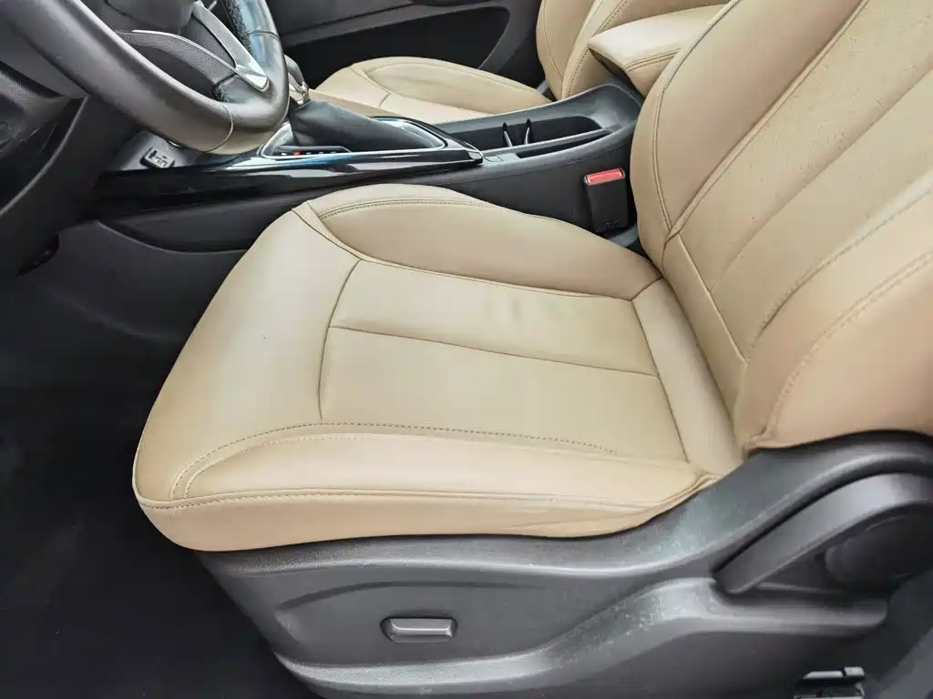 Buick GL6 2022 2021 323T Mild Hybrid Connected Premium Trim