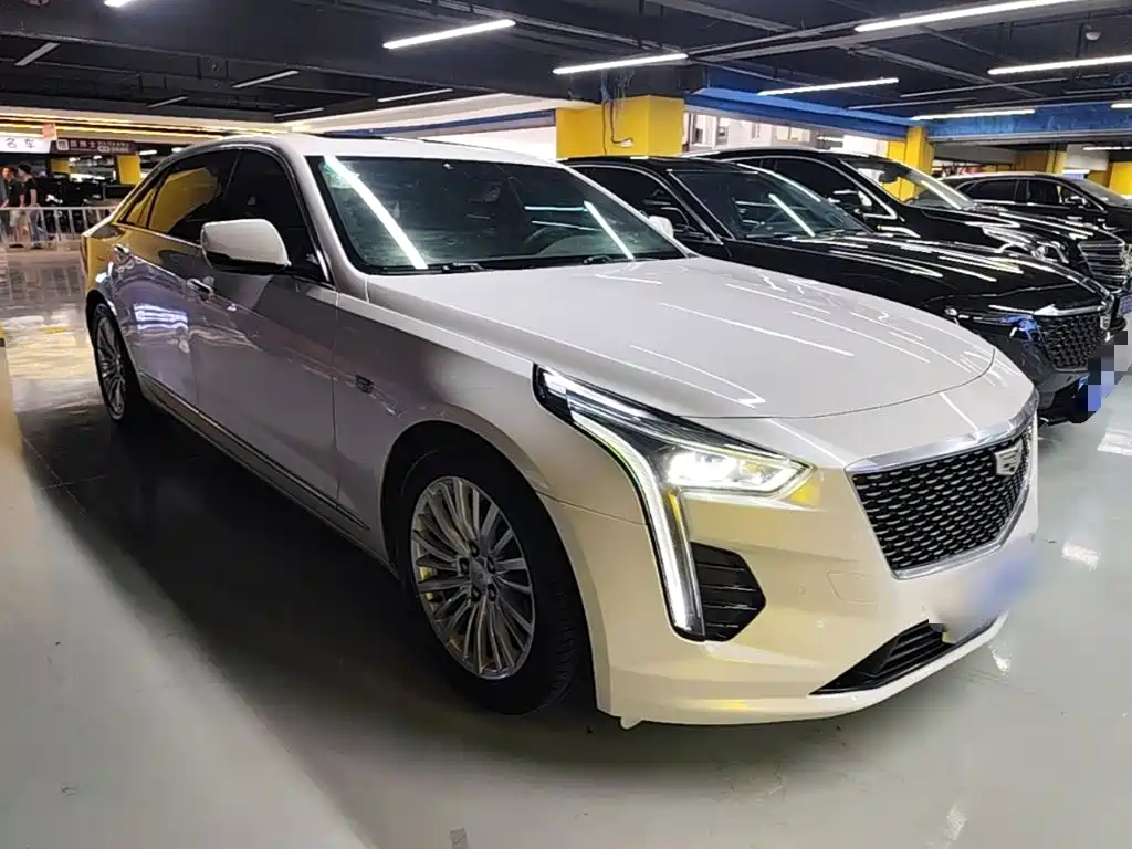 Photo 4 - Cadillac CT6