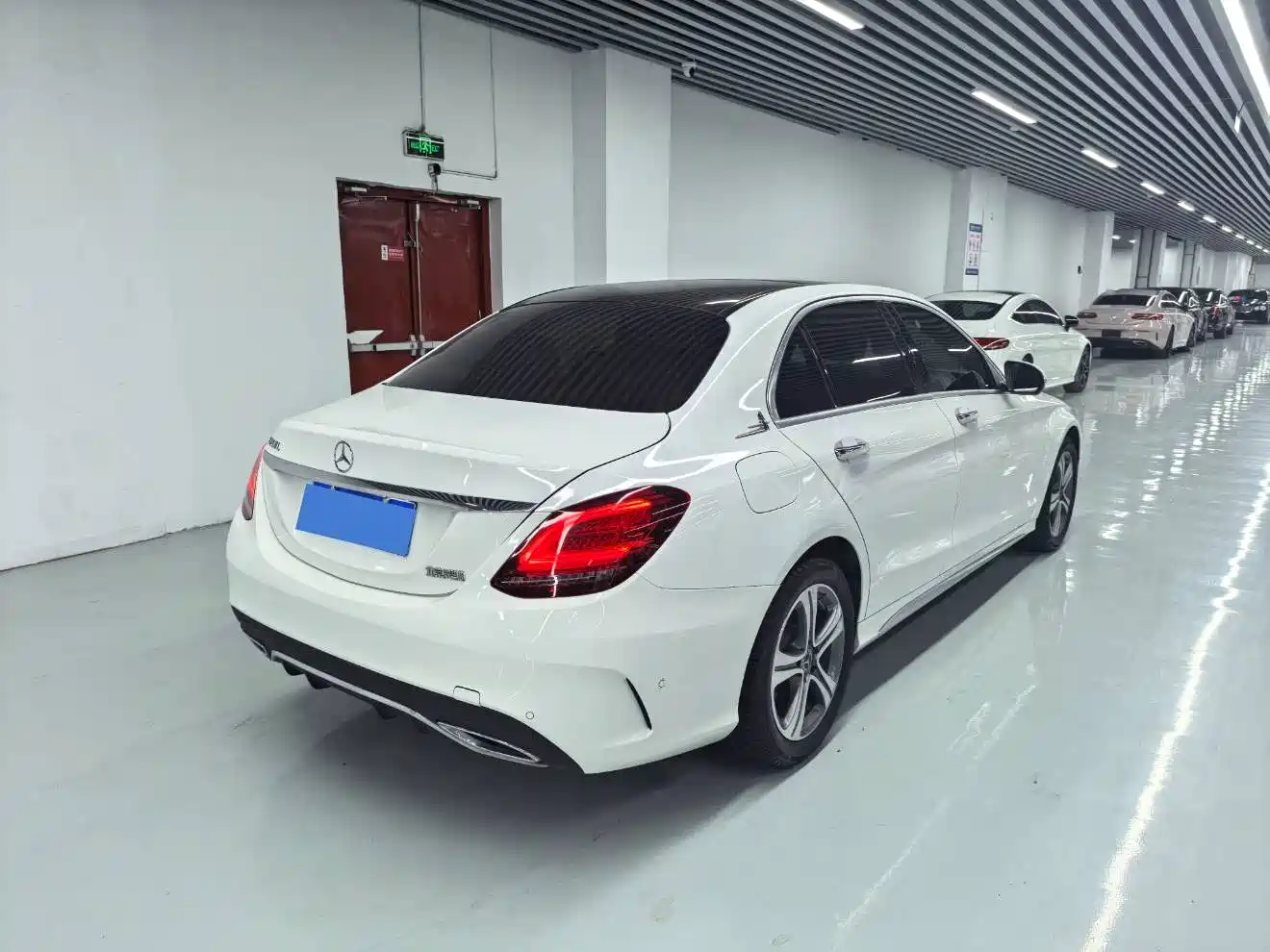 Mercedes-Benz C-Class 2017 Facelift C 200 Sport Edition фото 16
