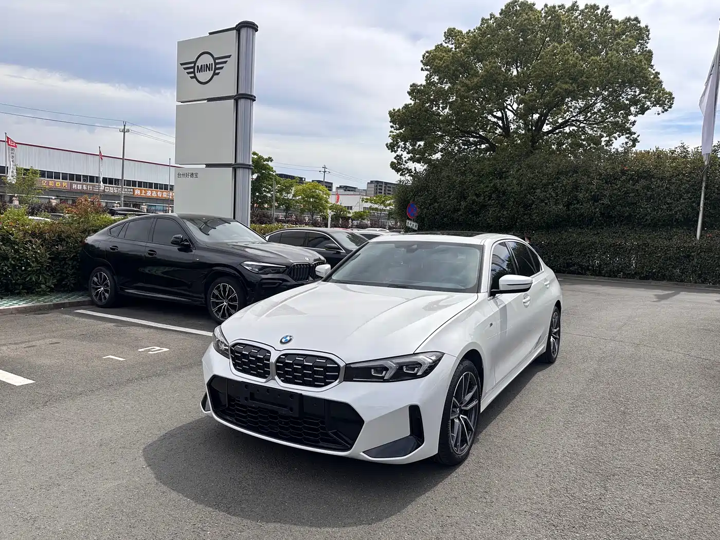 BMW 3 Series 2024 325Li M Sport Package