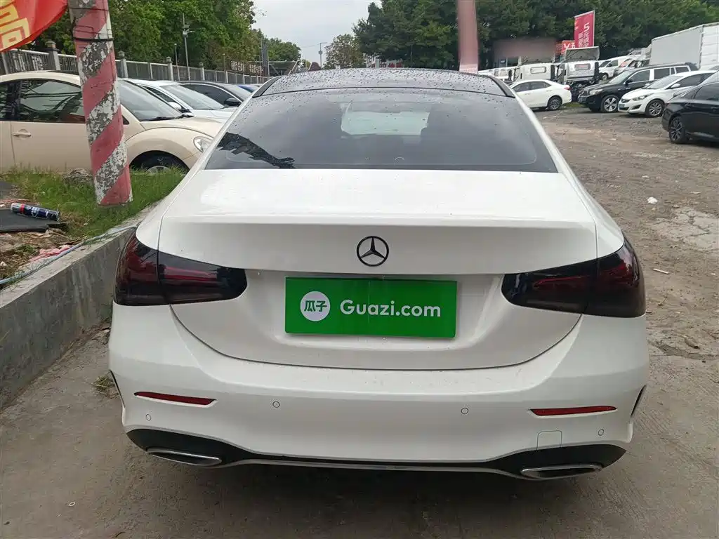 Mercedes-Benz A-Class 2019 A 200 L Sport Sedan фото 6