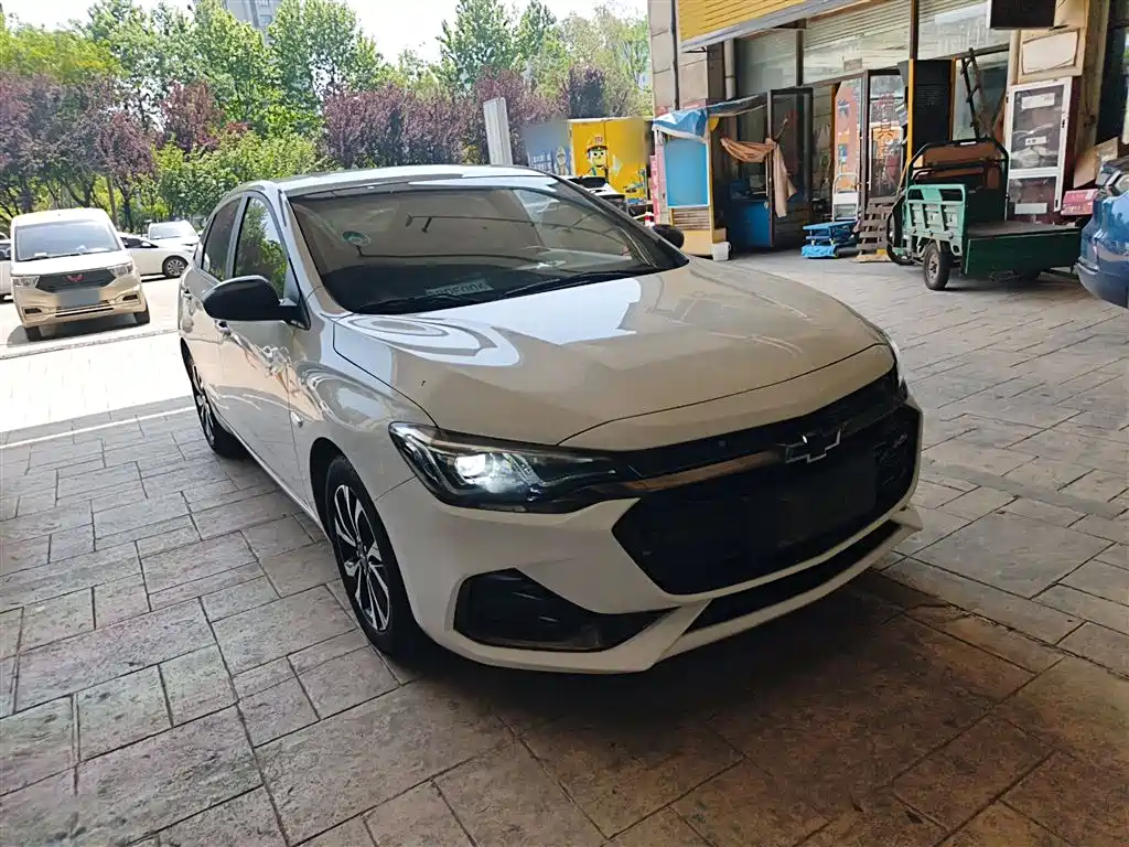 Chevrolet Monza 2019 RS 330T Auto Smooth Edition China VI фото 4