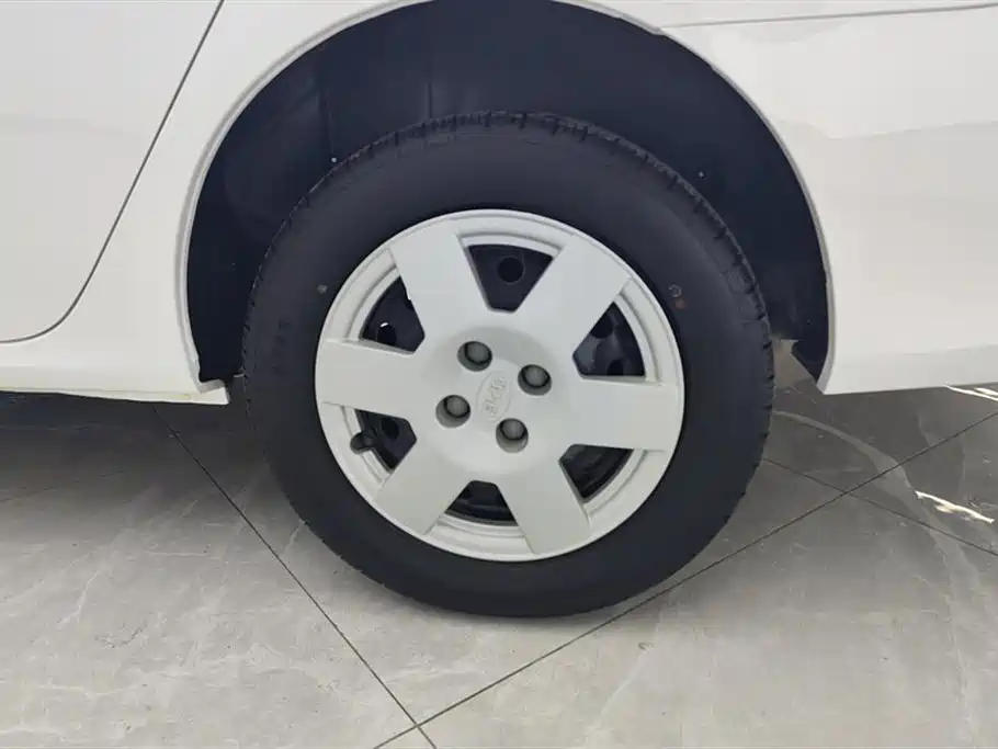 BYD F3 2020 1.5L Manual Premium Edition фото 6