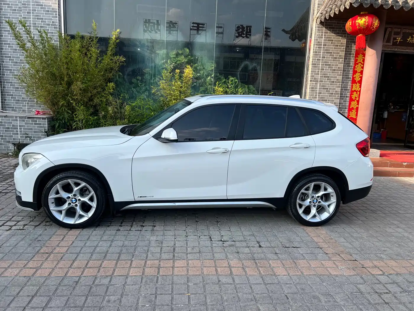 BMW X1 2014 Model sDrive20i X Design Package фото 7