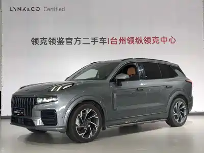 Lynk & Co 09