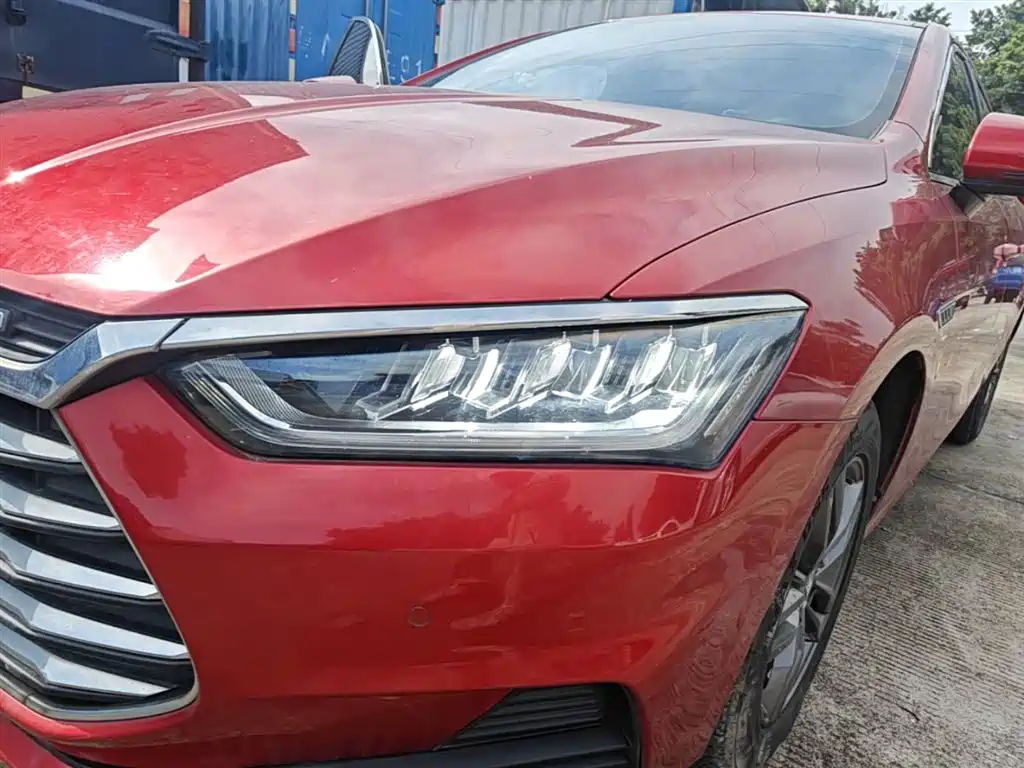BYD Qin Pro 2018 1.5TI Automatic Smart Connected Dynamic Edition фото 24