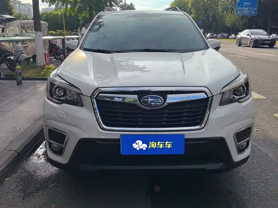 Subaru Forester 2021 2.0i Luxury Edition with EyeSight фото 2