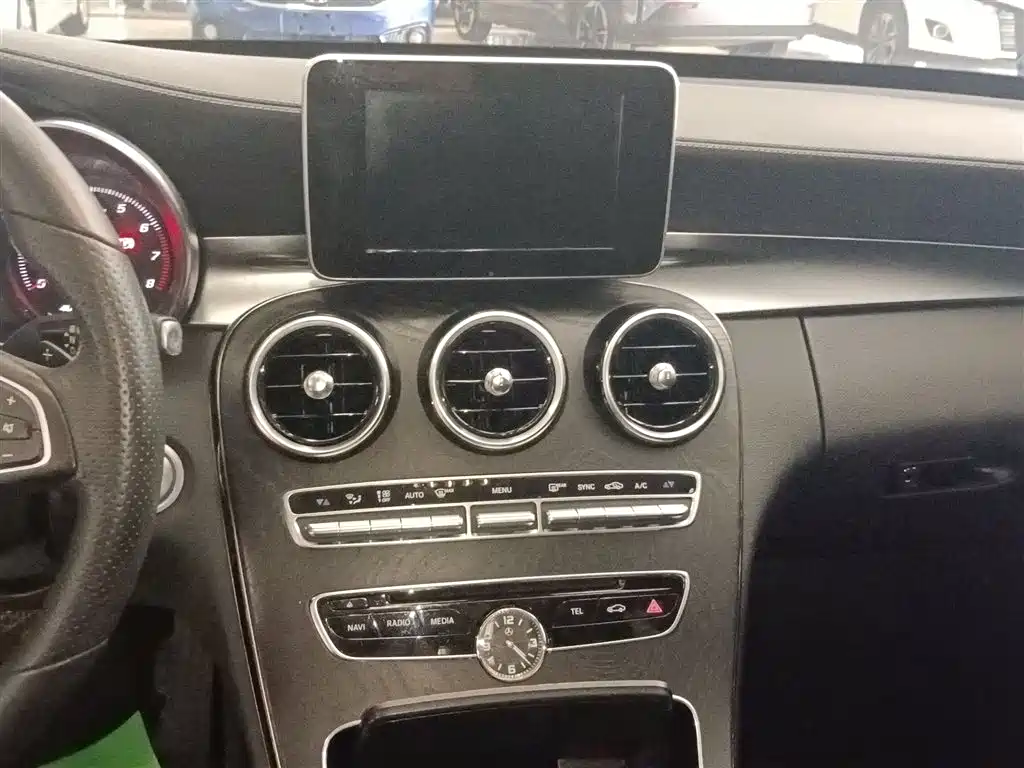 Mercedes-Benz C-Class 2016 C 200 L 4MATIC Sport фото 13